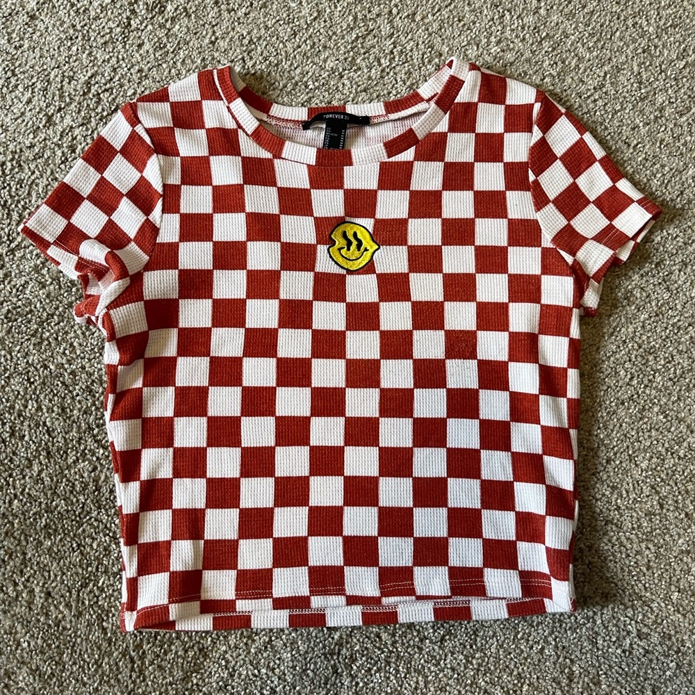 Forever 21 cropped babydoll t-shirt - checkered print with smiley face - size M